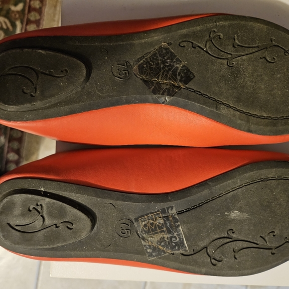 Shoes - Picture 3 of 4